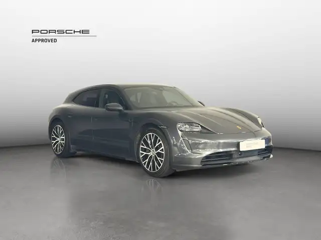 Porsche Taycan view 7