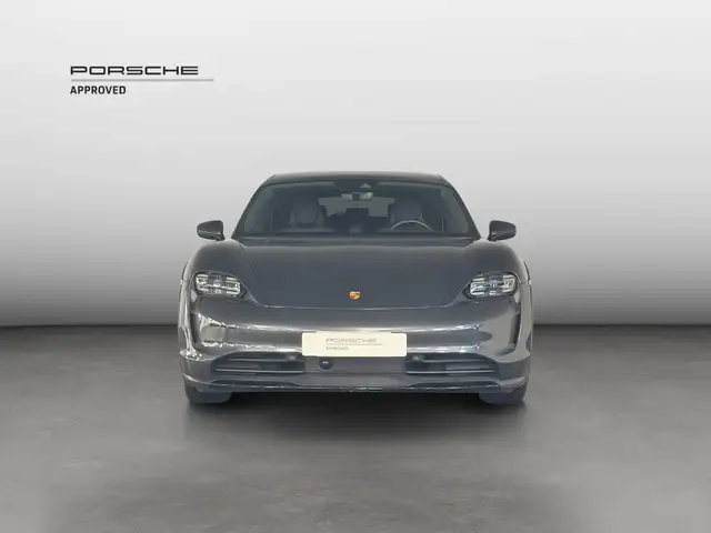 Porsche Taycan view 8