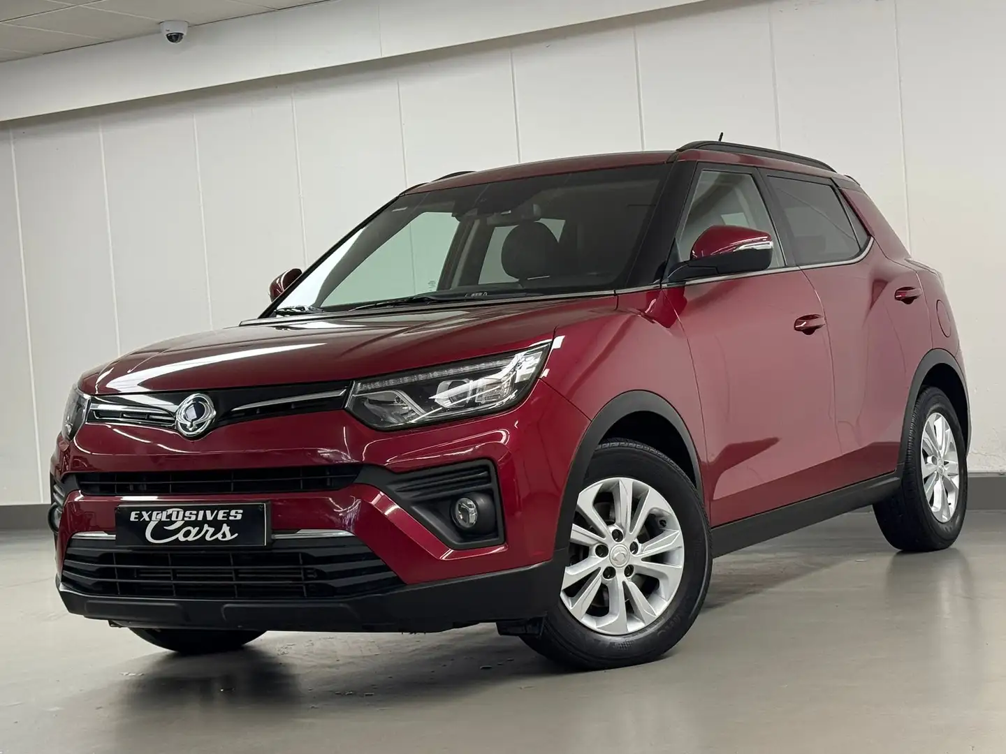 SsangYong Tivoli 1.5T-GDI 163CV !! 1ere MAIN !! CAMERA GPS AUTO Violet - 1