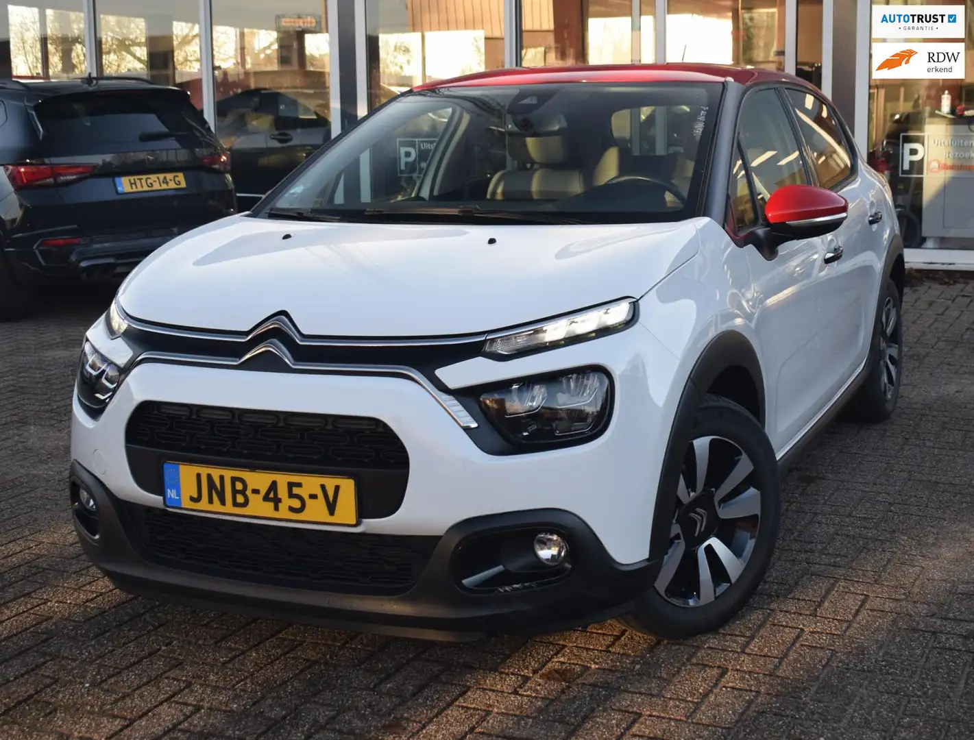 Citroen C3 1.2 PureTech Shine | LED VERLICHTING |CARPLAY|CLIM Wit - 1