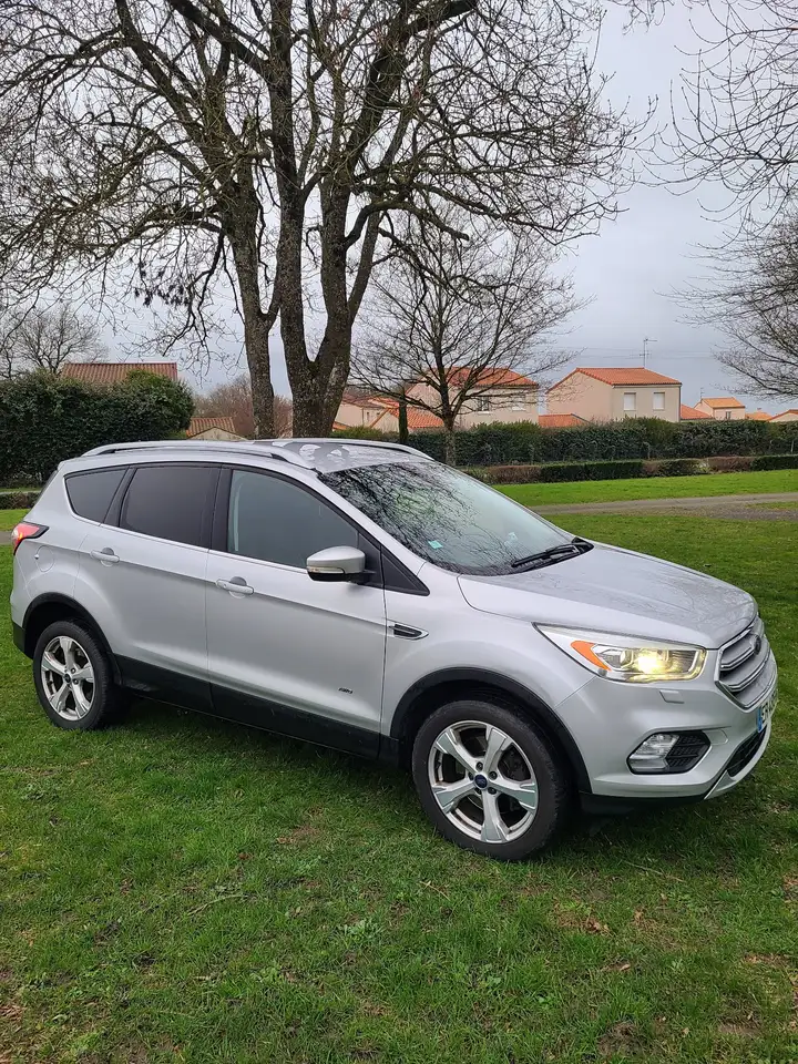 Ford Kuga 2.0 TDCi 150 S\u0026S 4x4 Powershift Tre