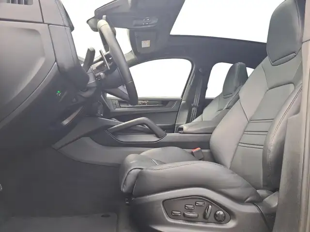 Porsche Cayenne GTS BOSE AHK SoftClose 4RadLenk Matrix 368 kW (... Ansicht 12