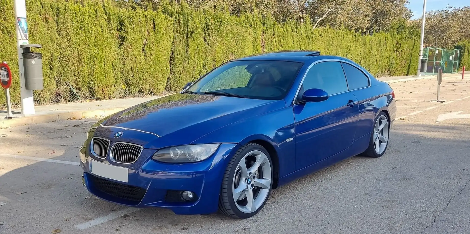 BMW 335 335i+Coupé+Aut. Modrá - 1