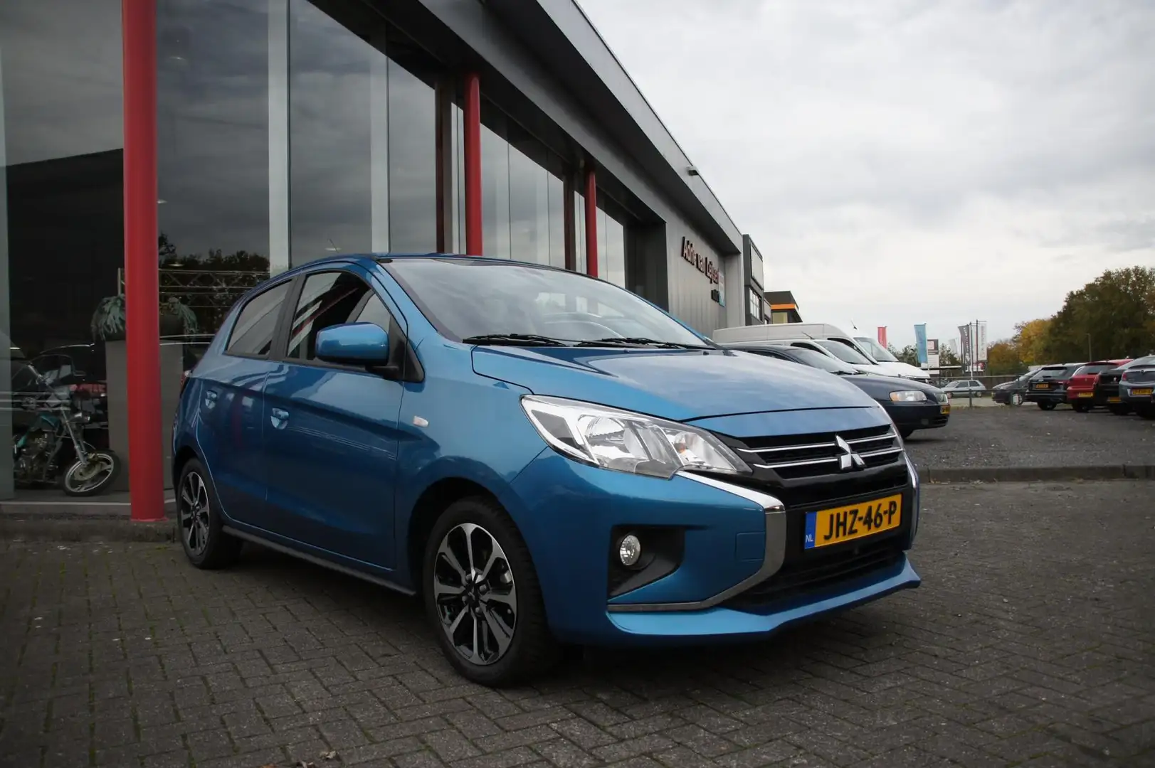 Mitsubishi Space Star 1.2 Active Blauw - 1