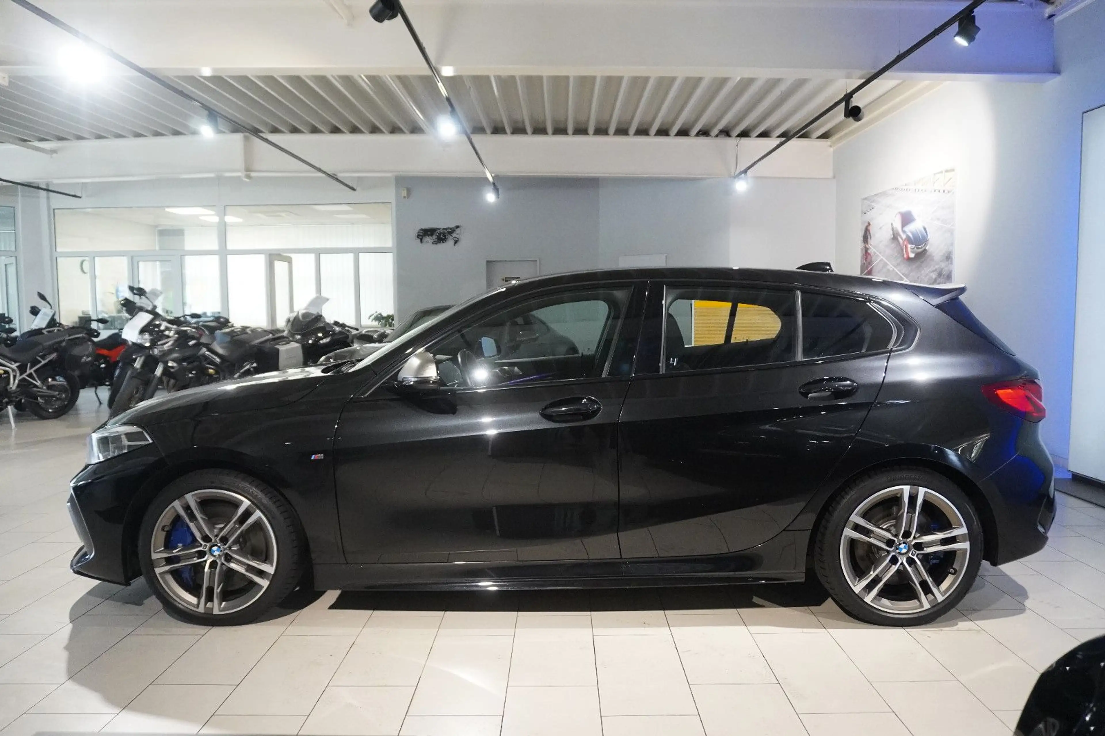 BMW 135 i xDrive |LED|SHZ|Navi|Keyless — photo 5