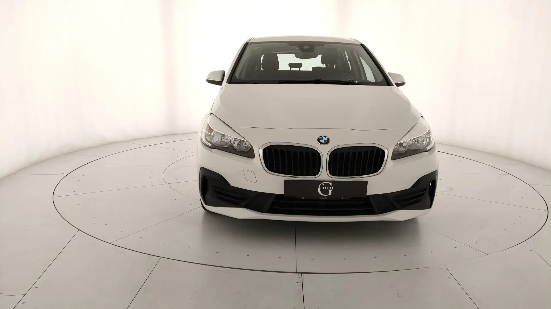 BMW 216 d Active Tourer Advantage Bianco - 2