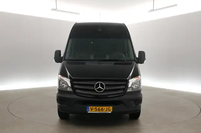 Mercedes-Benz Sprinter view 7