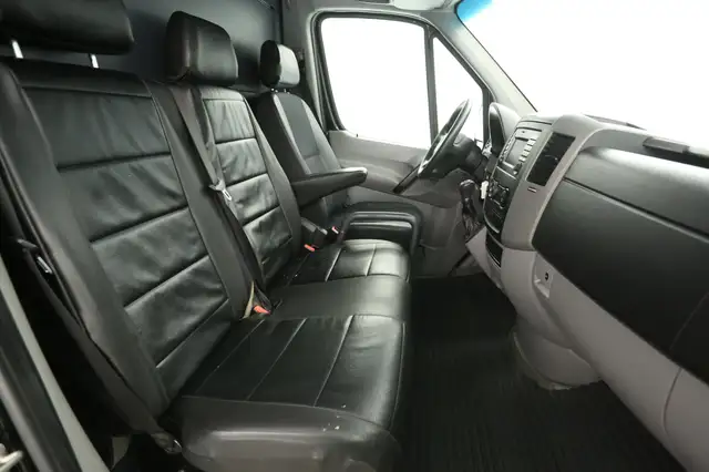 Mercedes-Benz Sprinter view 10