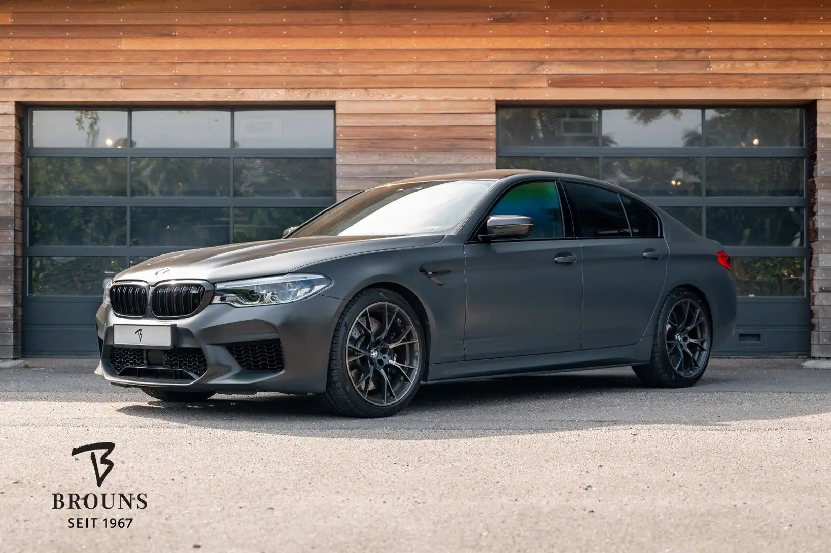 BMW M5 35 Jahre | 1/350 | 1.Hd | Akrapovic Gris - 1