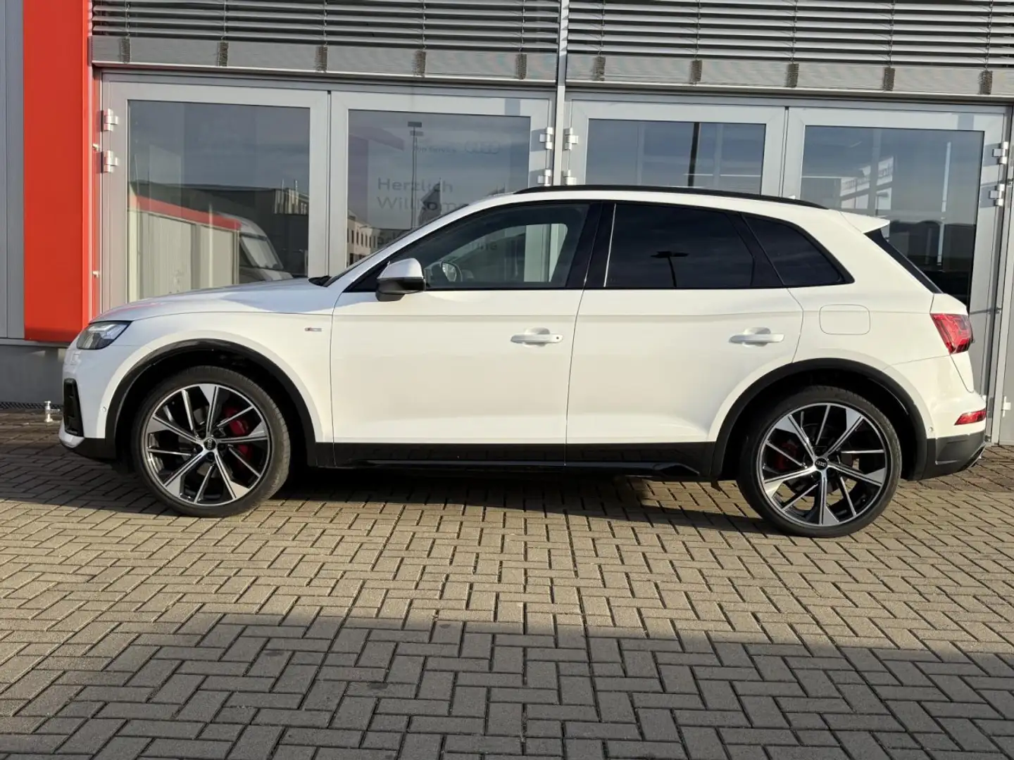Audi Q5 55 TFSIe quattro S line tiptronic Klima Navi Weiß - 2