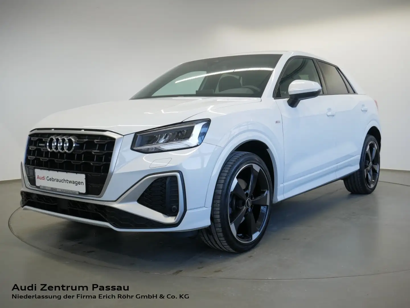 Audi Q2 40 TFSI quattro S tro. S line LED PDC+ SHZ Weiß - 1