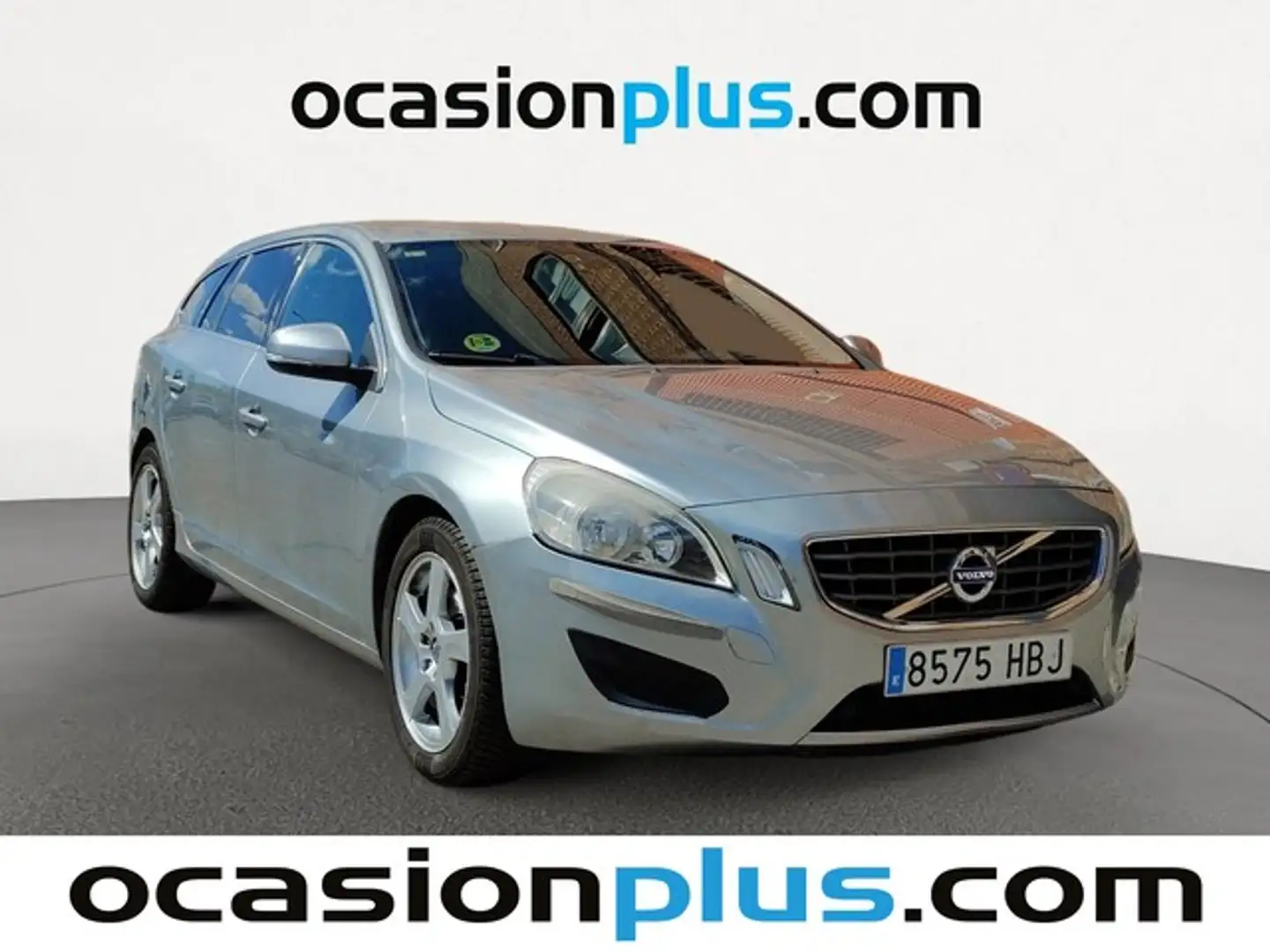 Volvo V60 D3 Momentum Aut. Plateado - 2