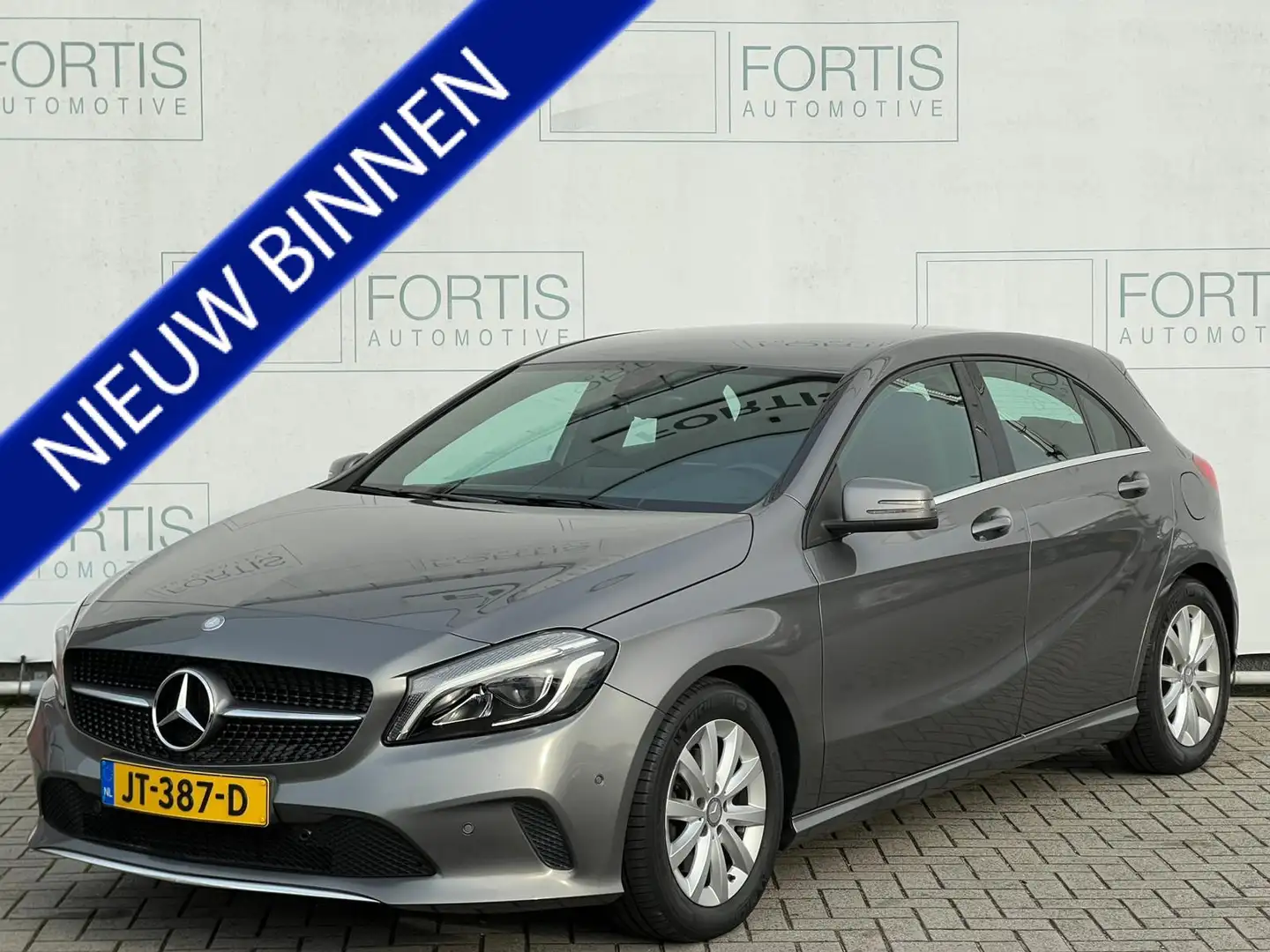 Mercedes-Benz A 180 Lease Edition Ambition NL AUTO | NAVI | ECC | LMV Gris - 1