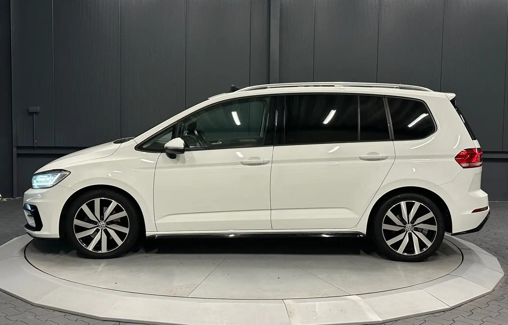 Volkswagen Touran Join/R-Line *PANORAMA*Voll/LED*KAMERA*ACC*18Zoll* Weiß - 2
