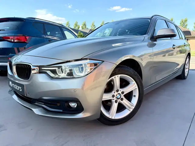 BMW 318 dA*BOITE AUTO*FULL LED*CUIR*NAVI*GARANTIE*