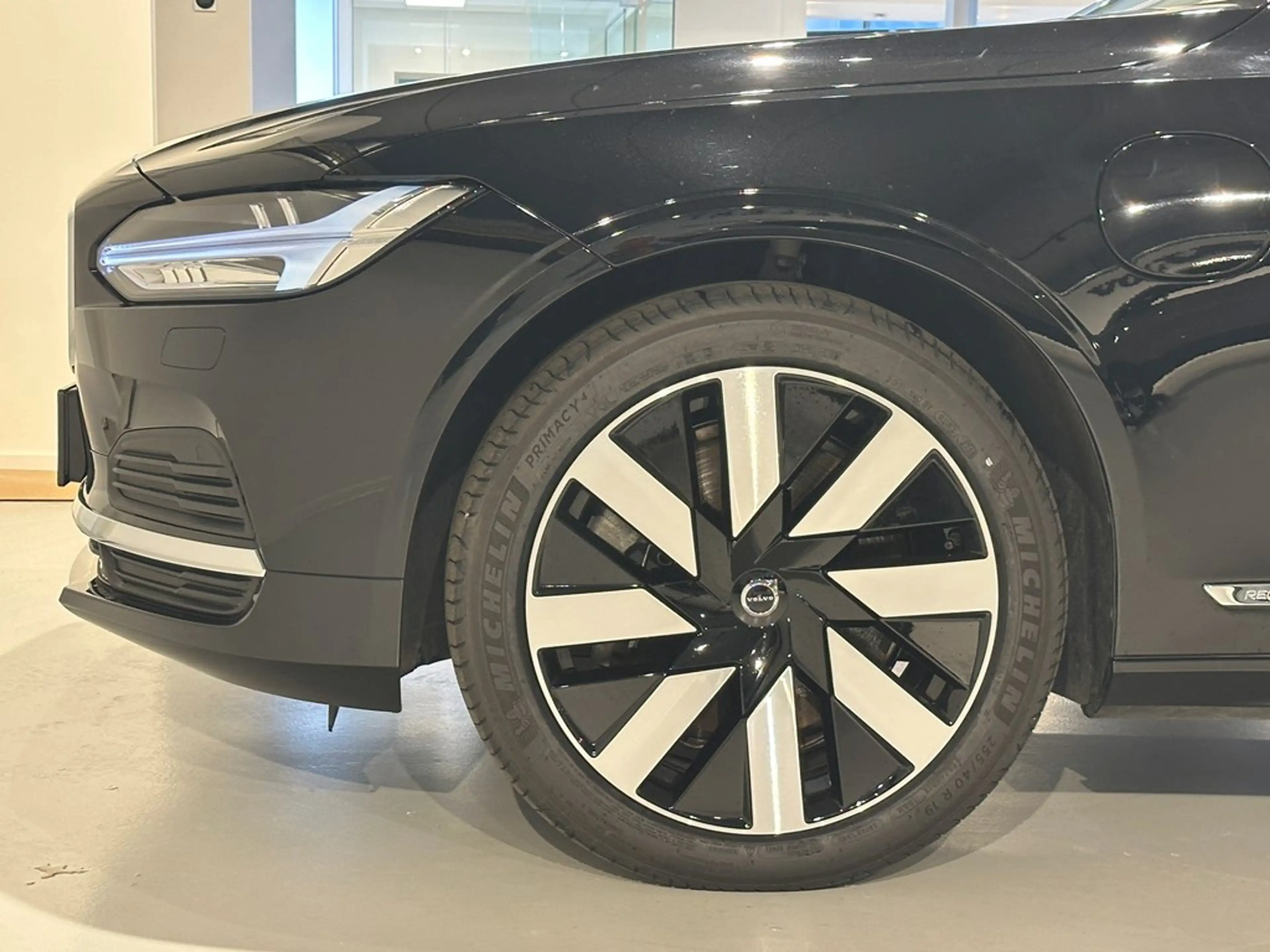 Volvo S90 T8 Recharge Bright Plus Long Range — photo 3