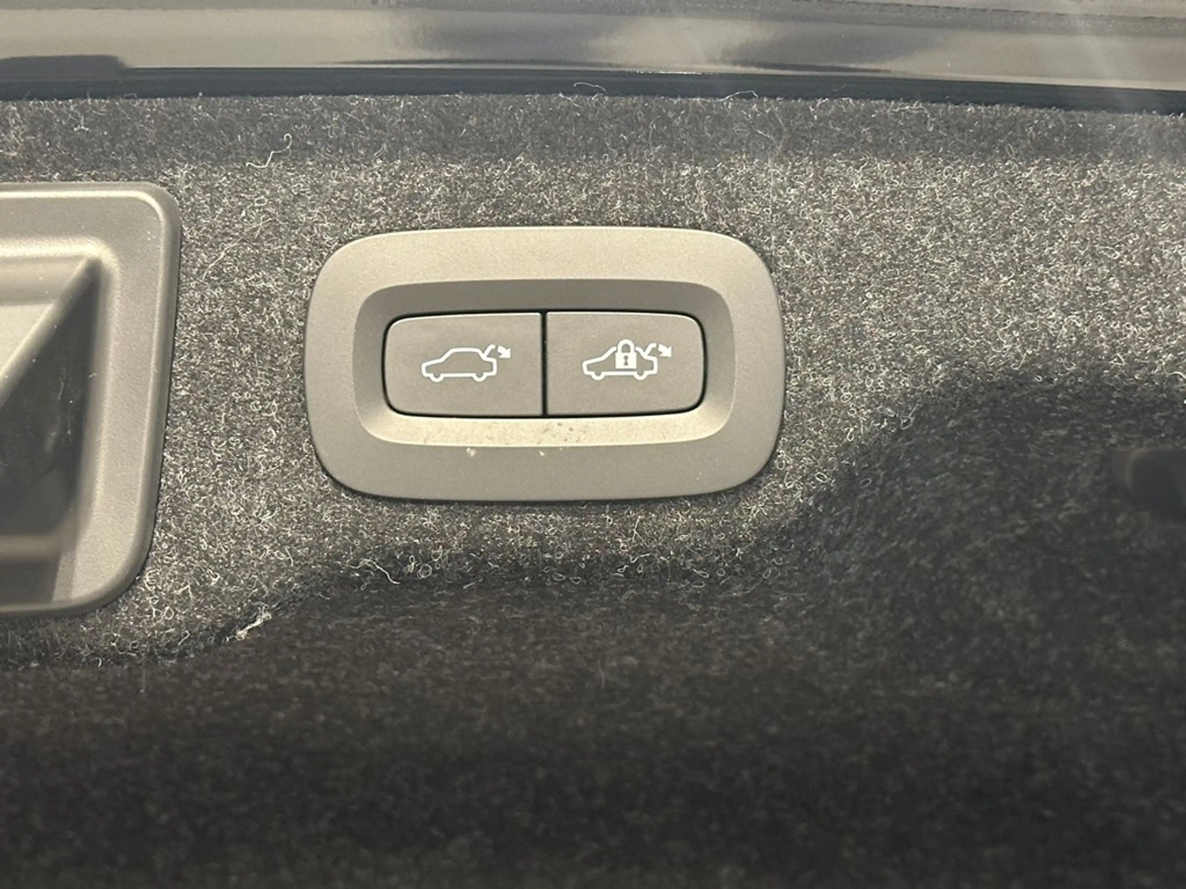 Volvo S90 T8 Recharge Bright Plus Long Range — photo 12