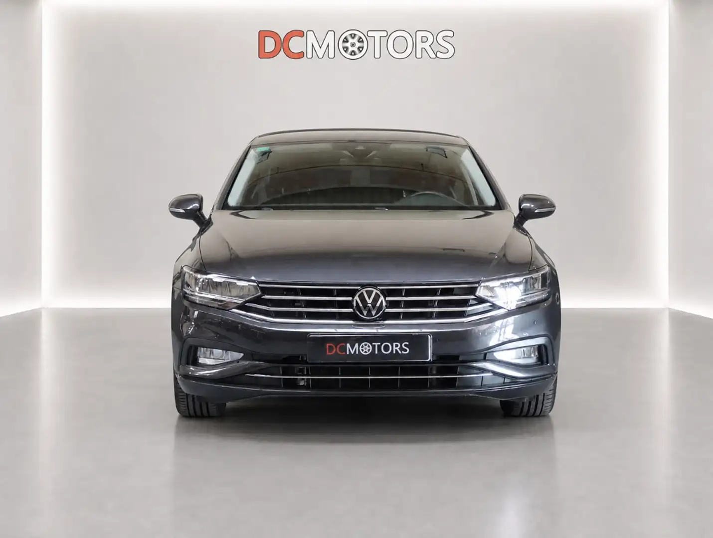 Volkswagen Passat 2.0 TDI 110KW DSG EXECUTIVE 4P Gris - 2