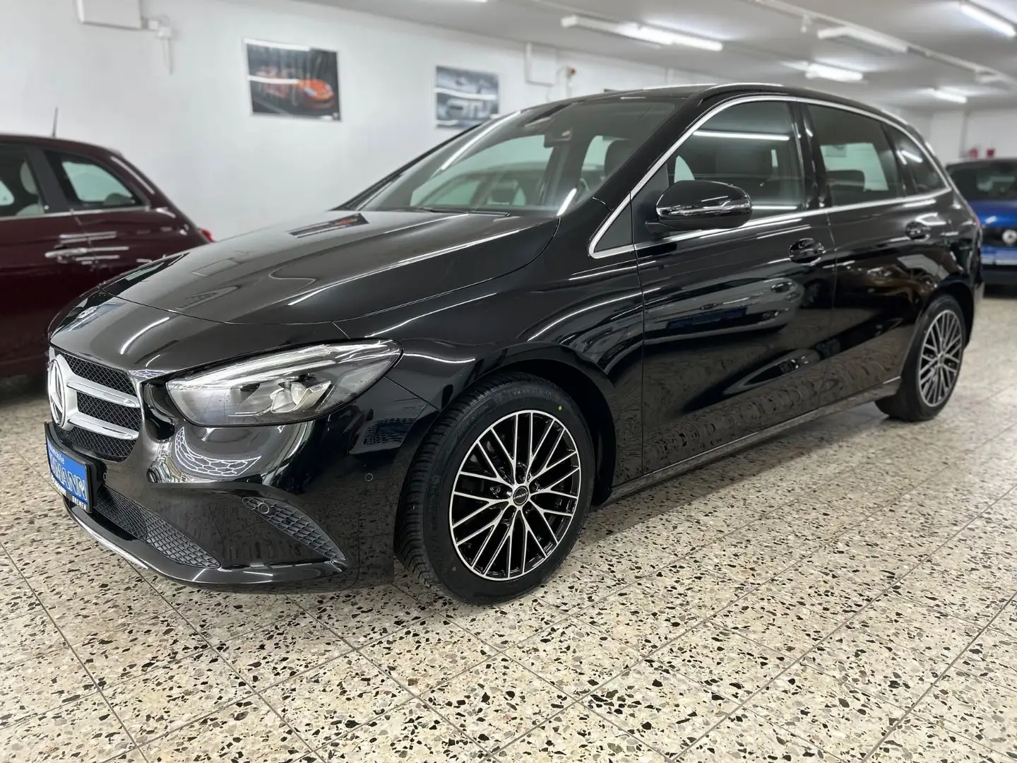 Mercedes-Benz B 200 B -Klasse B 200 1.Hand Neue Alus/Allwetter Noir - 1