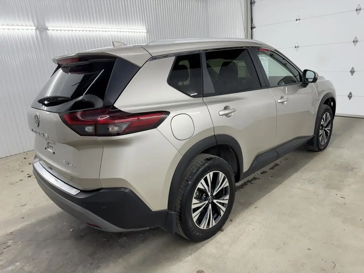Nissan Rogue снимка Nissan Rogue