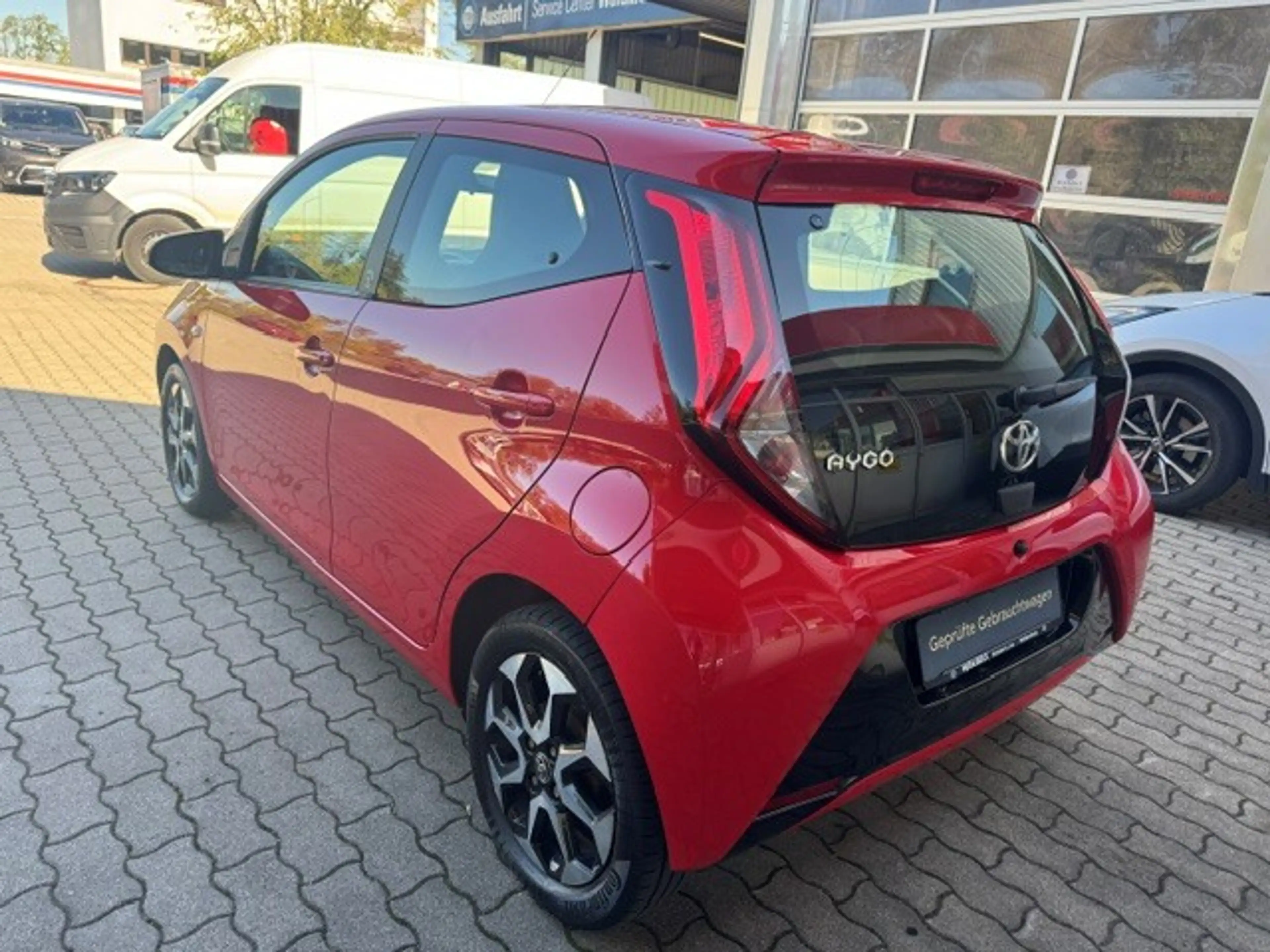 Toyota Aygo X x-play Team Deutschland *HAGELSCHADEN* — photo 11