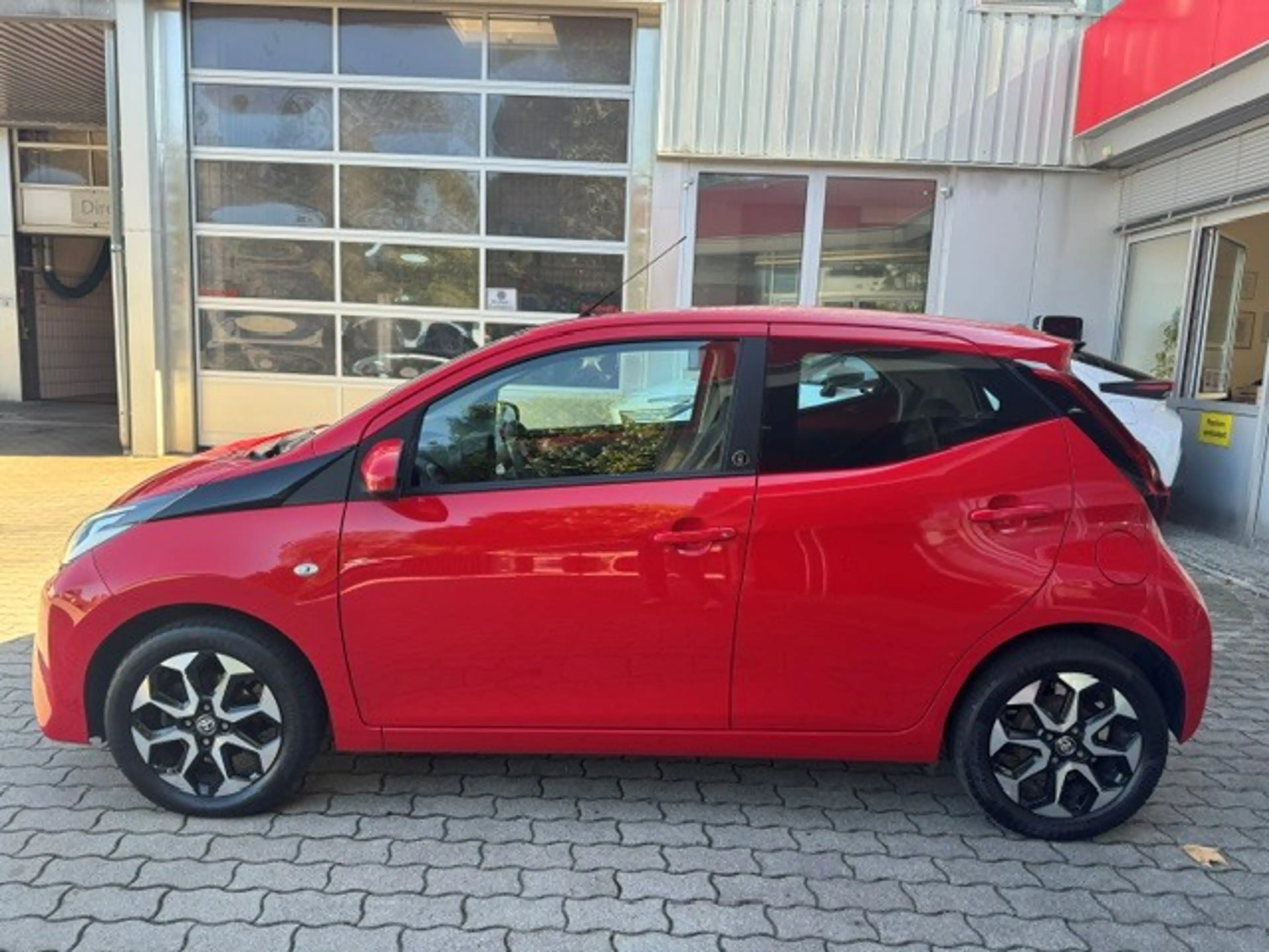 Toyota Aygo X x-play Team Deutschland *HAGELSCHADEN* — photo 12