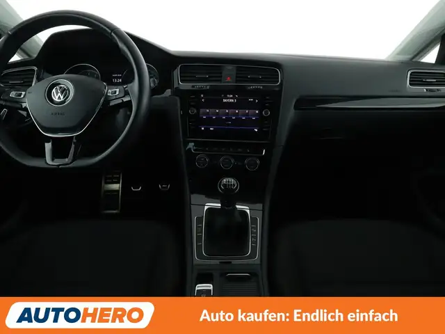 Volkswagen Golf view 12