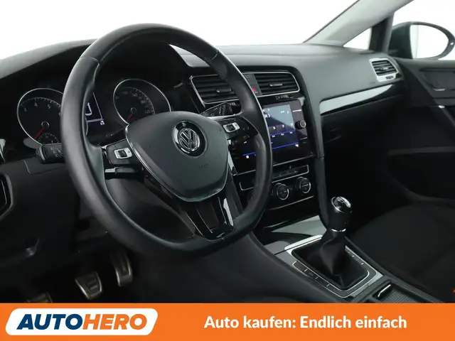 Volkswagen Golf view 11