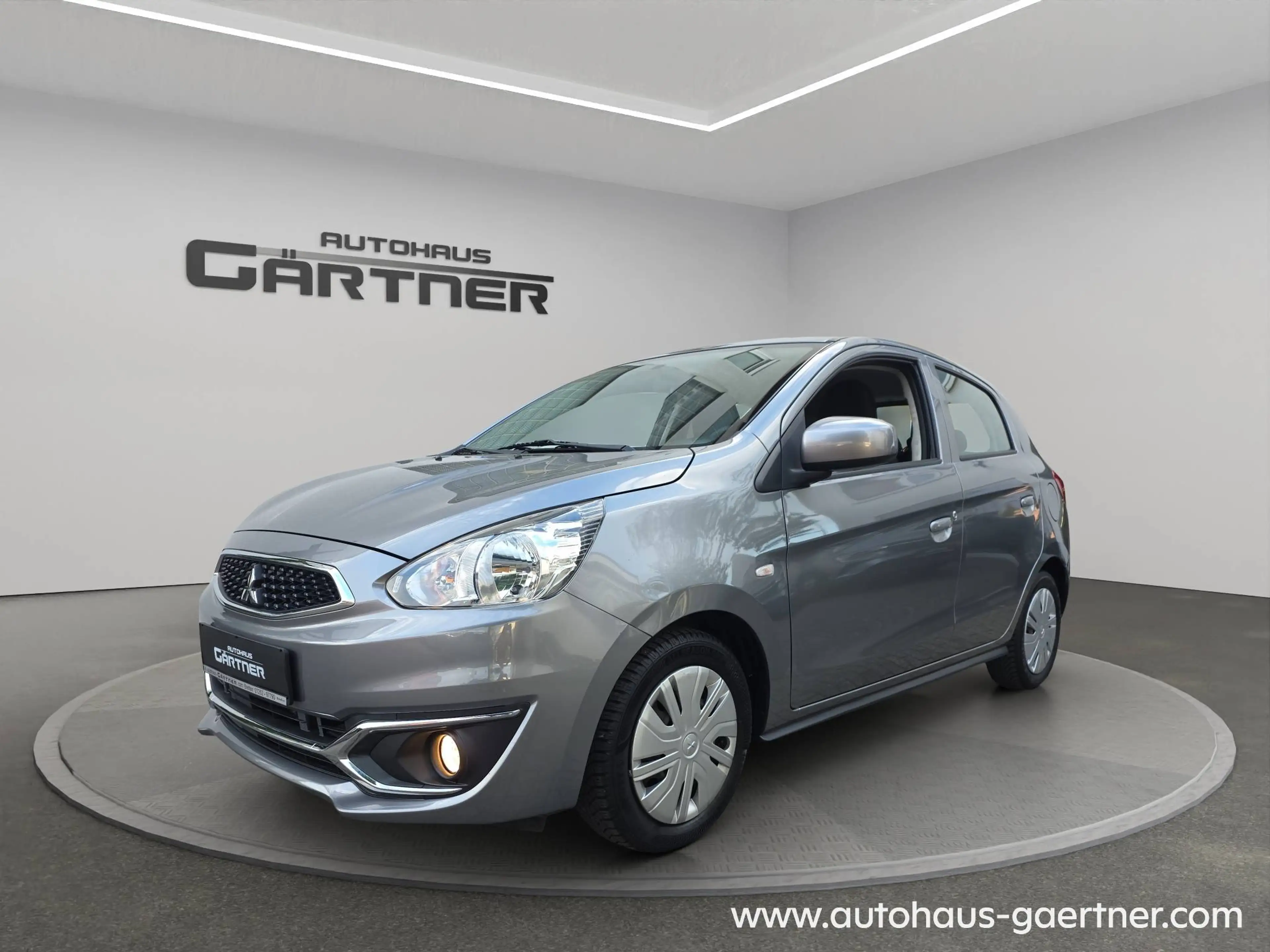 Mitsubishi Space Star Diamant Edition Klimaanlage Allwetterreifen Audiosystem