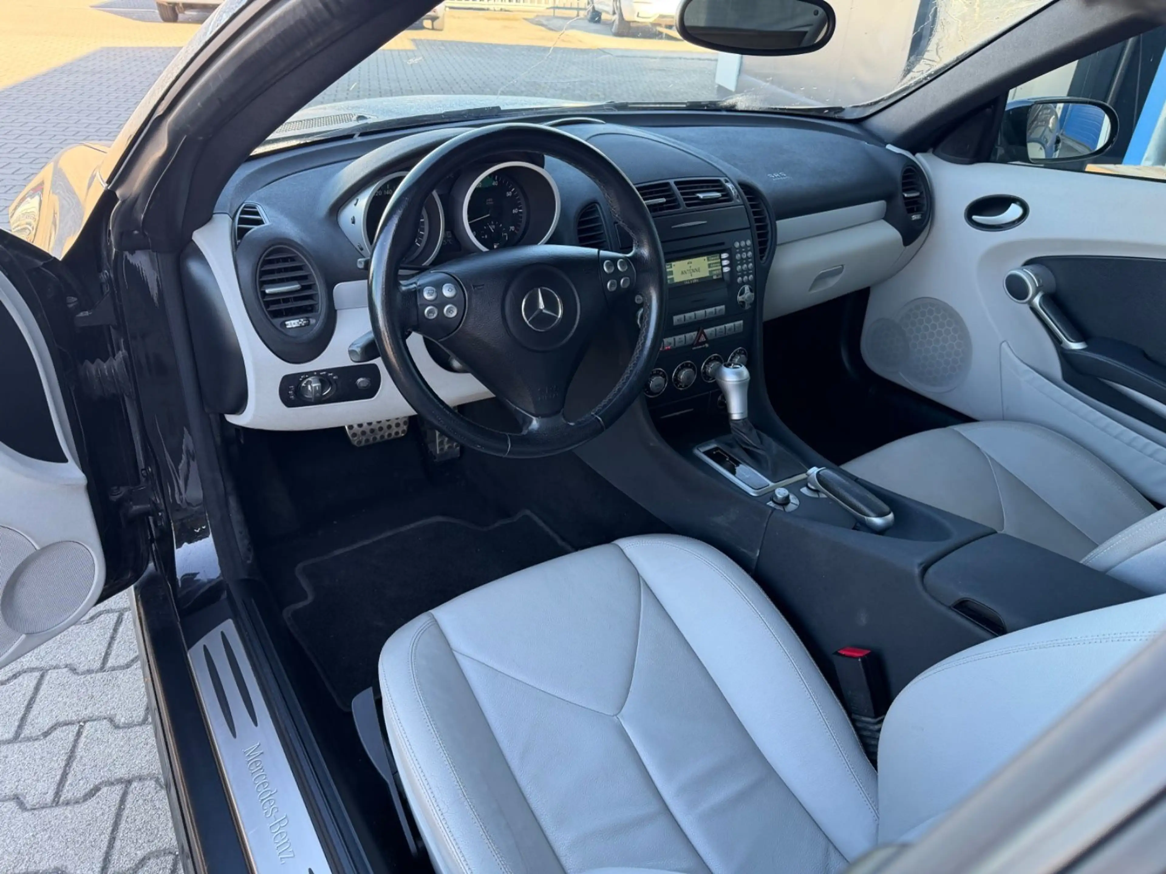 Mercedes-Benz SLK 280 Roadster Airscarf BIXENON TOP ZUST. — photo 5