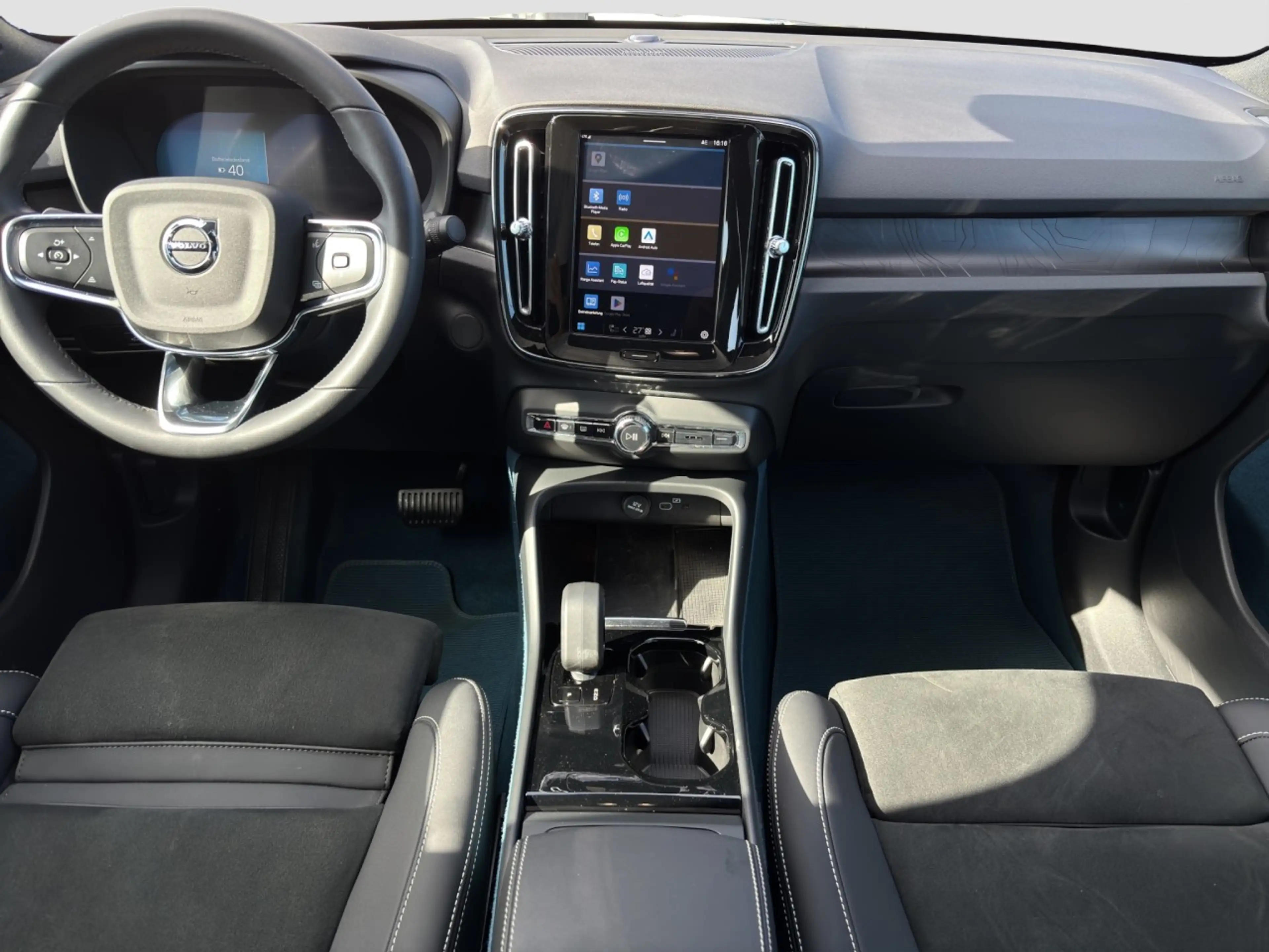 Volvo C40 Ultimate Pure Electric AWD/AHK/20Zoll+GJR Klima — photo 10