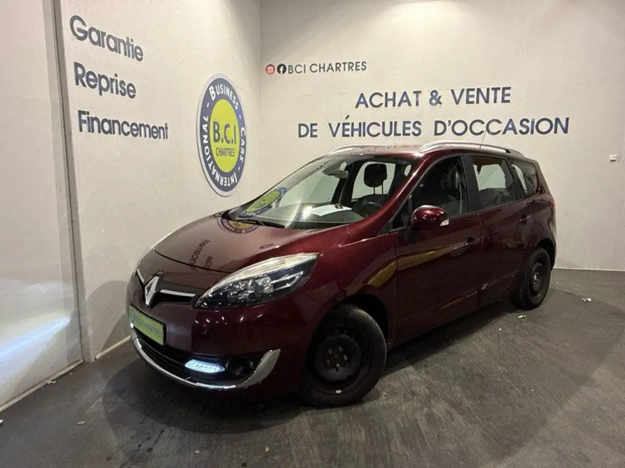 Renault Grand Scenic III 1.2 TCE 130CH ENERGY LIFE 5 PLACES
