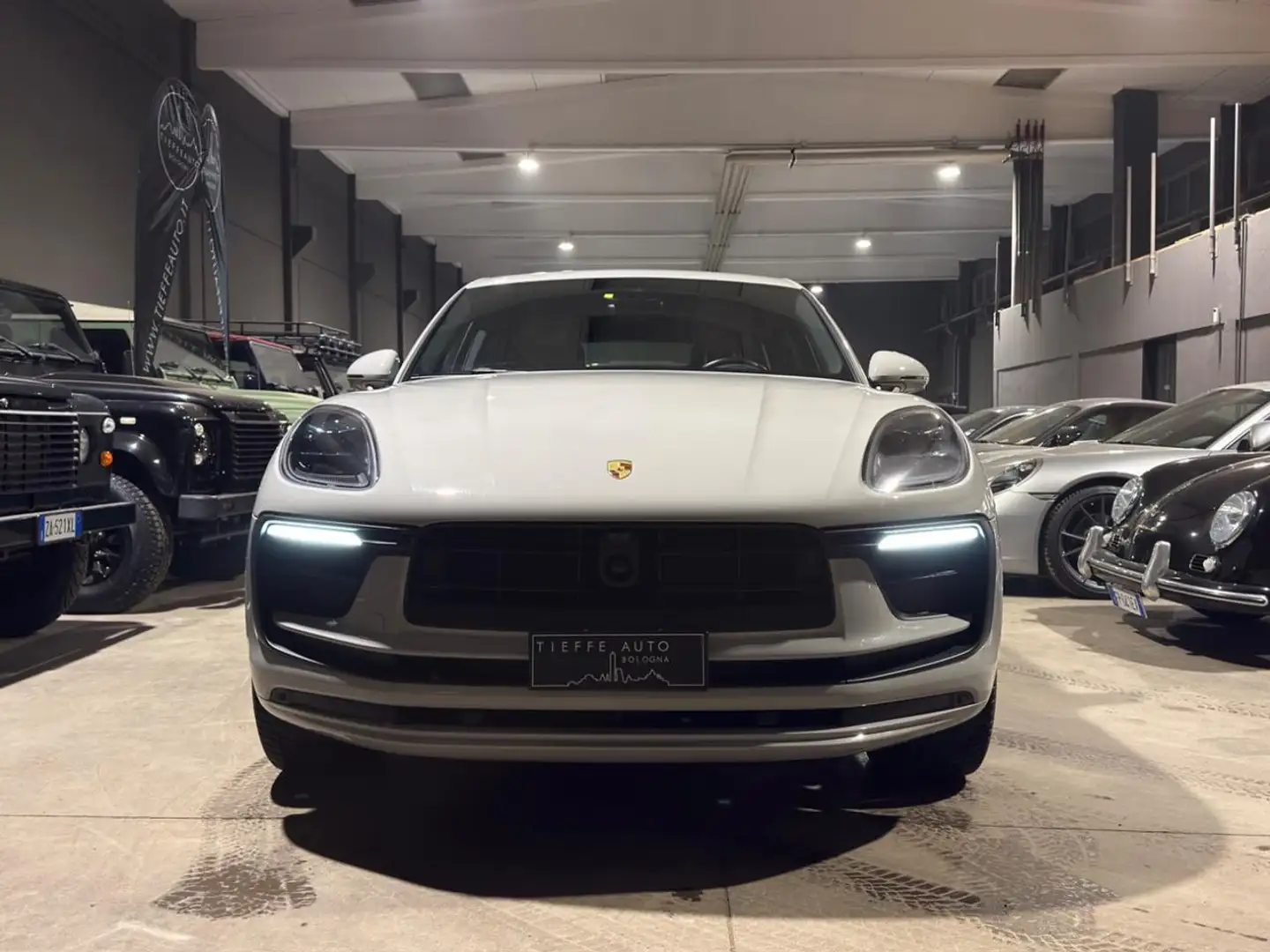 Porsche Macan 2.0 Gris - 2