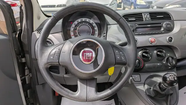 Fiat 500C view 4
