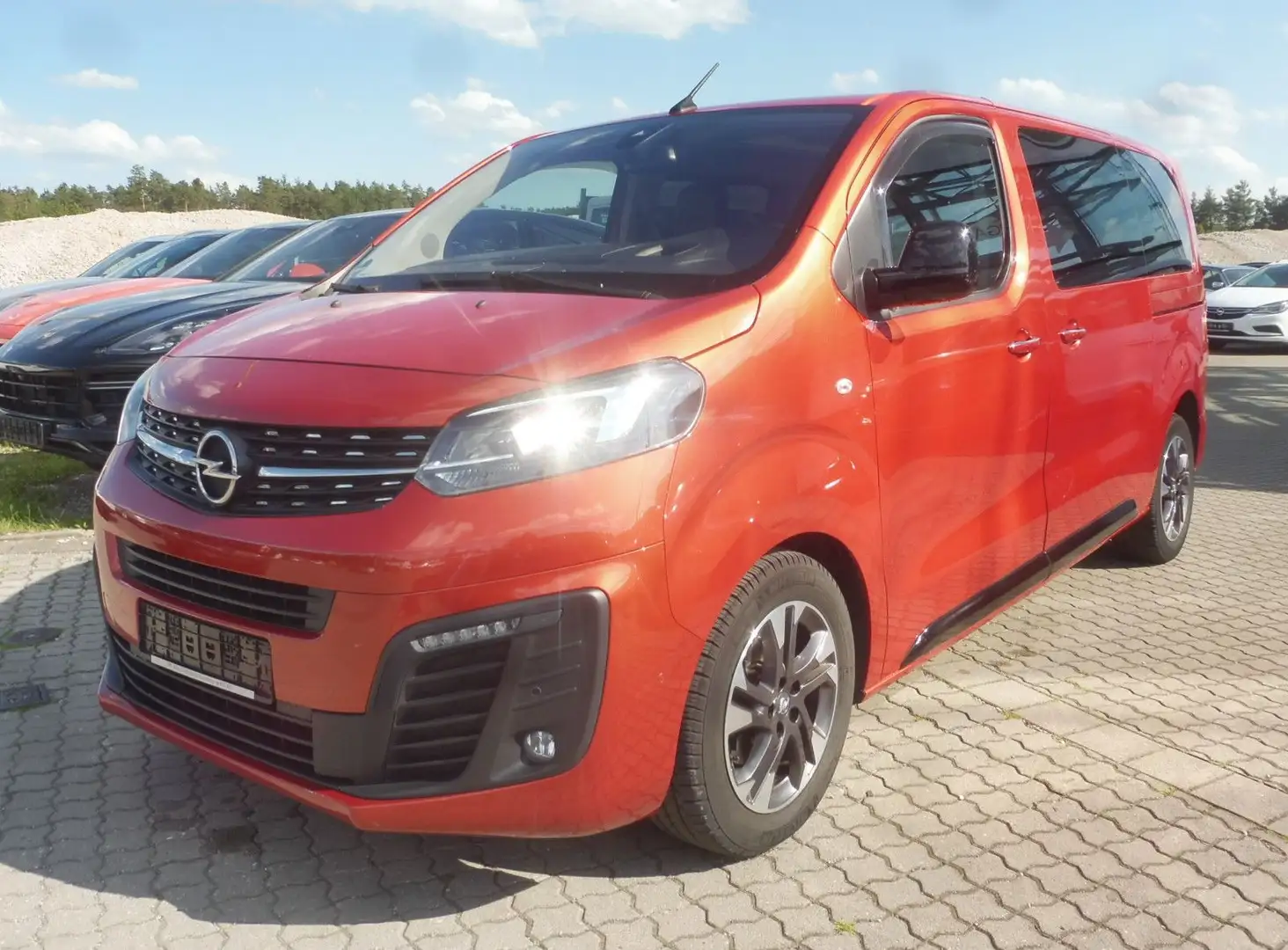 Opel Zafira Life 2.0 D Innovation Panoramadach Leder Rot - 1