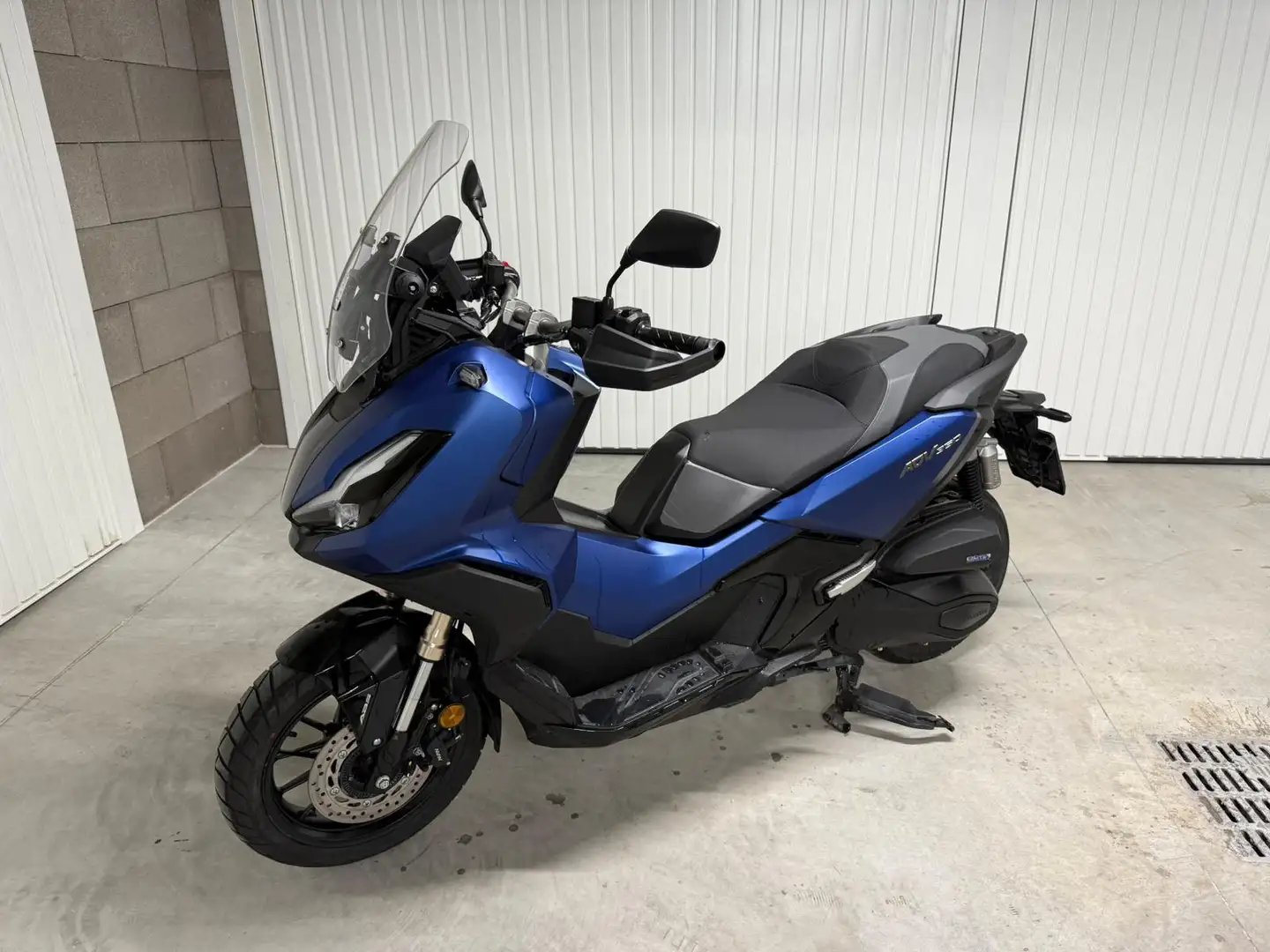 Honda ADV 350 adventure Azul - 2