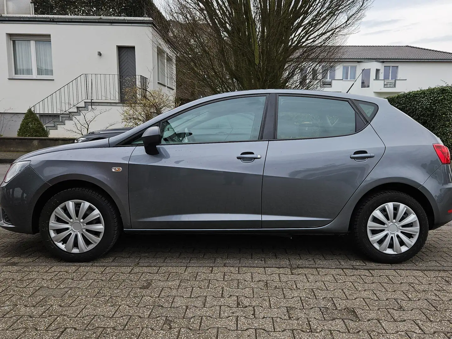 SEAT Ibiza Style Salsa Leder 1.Hand 62000KM Gris - 2