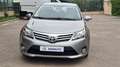 Toyota Avensis 120D Comfort Gris - thumbnail 2