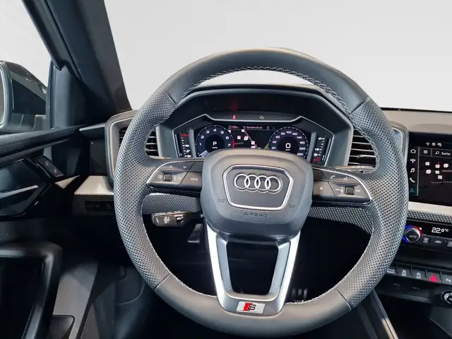 Audi A1 view 13