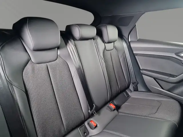 Audi A1 view 8