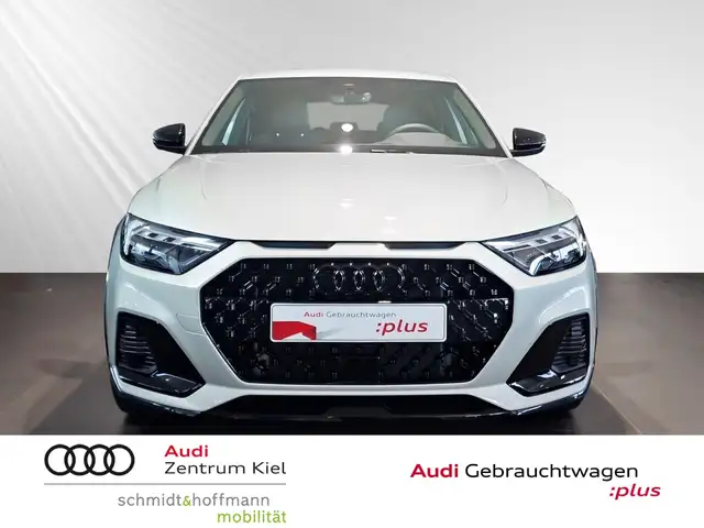 Audi A1 view 2