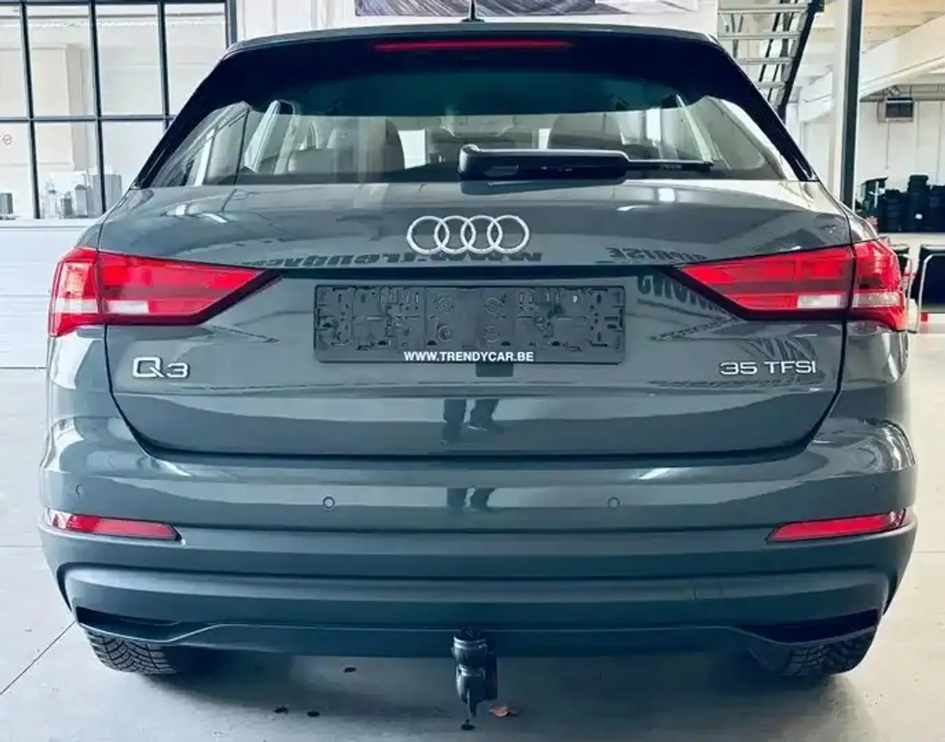 Audi Q3 35 TFSI S-tronic+NAVI+CUIR+TVA+CARNET+GARANTIE Gris - 2