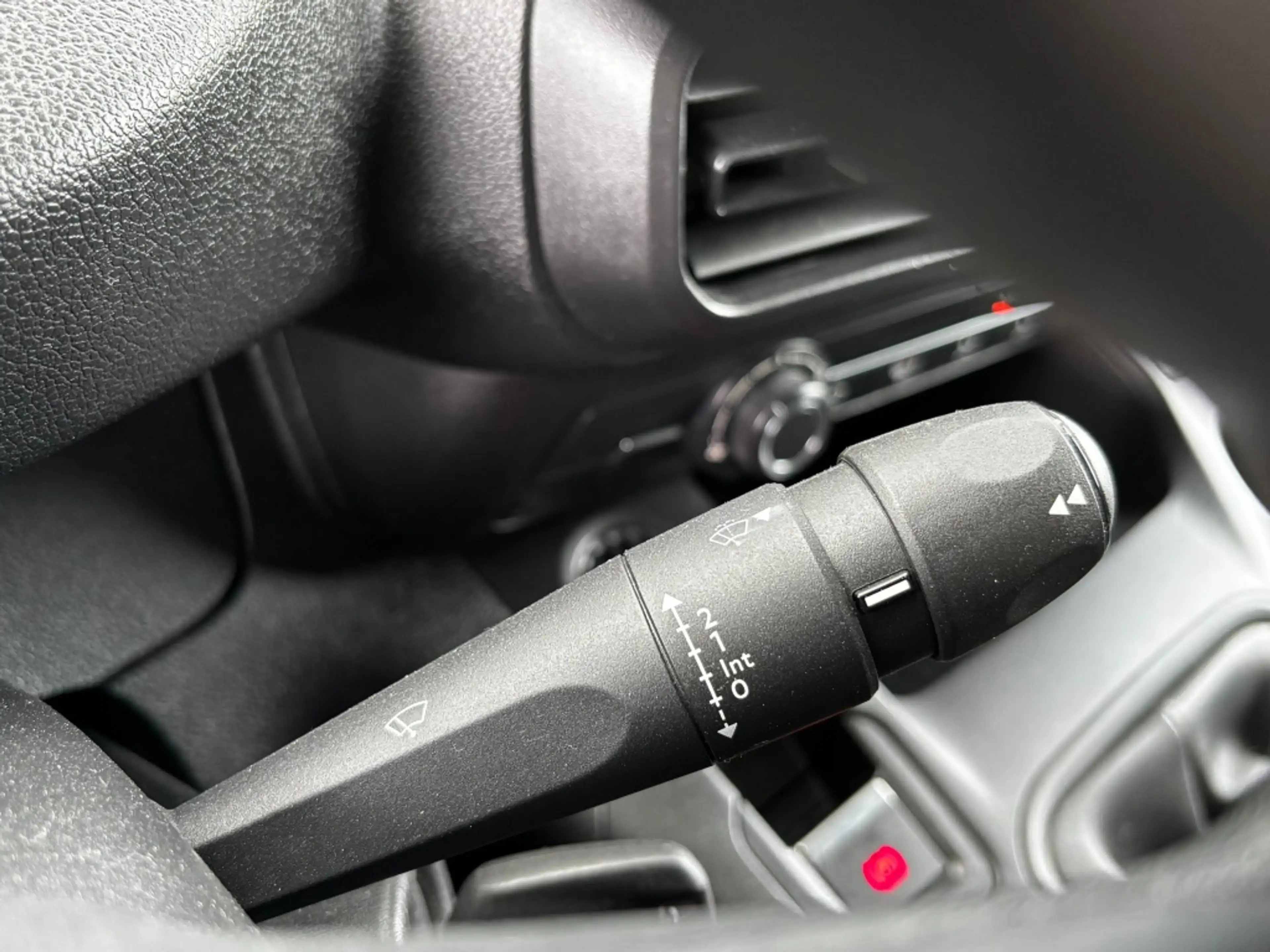 Peugeot Partner 1.2 PT. Premium — photo 18