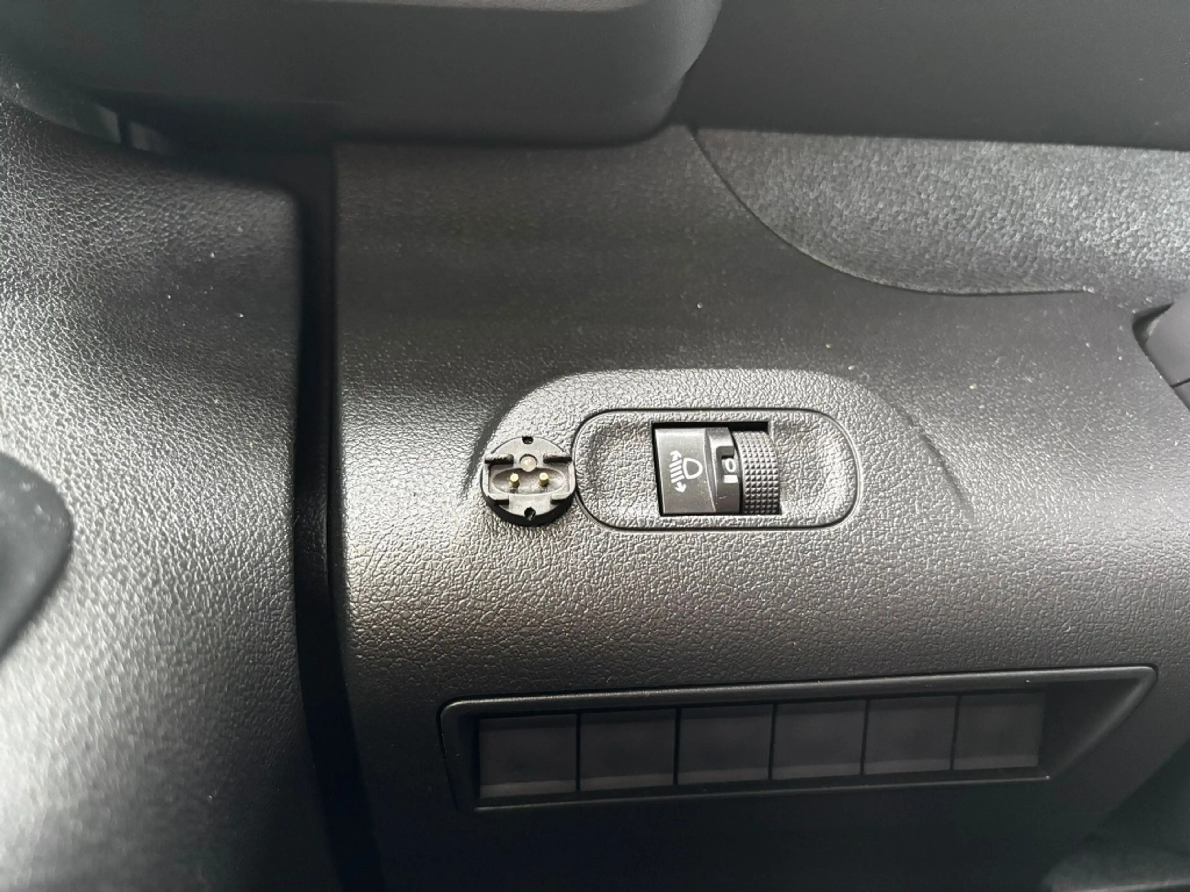 Peugeot Partner 1.2 PT. Premium — photo 16