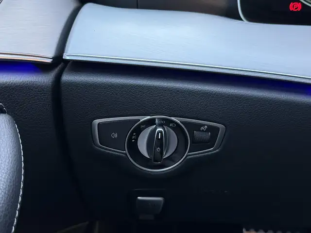 Mercedes-Benz E-Class view 10