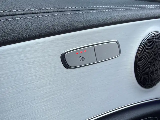 Mercedes-Benz E-Class view 9