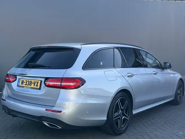 Mercedes-Benz E-Class view 2