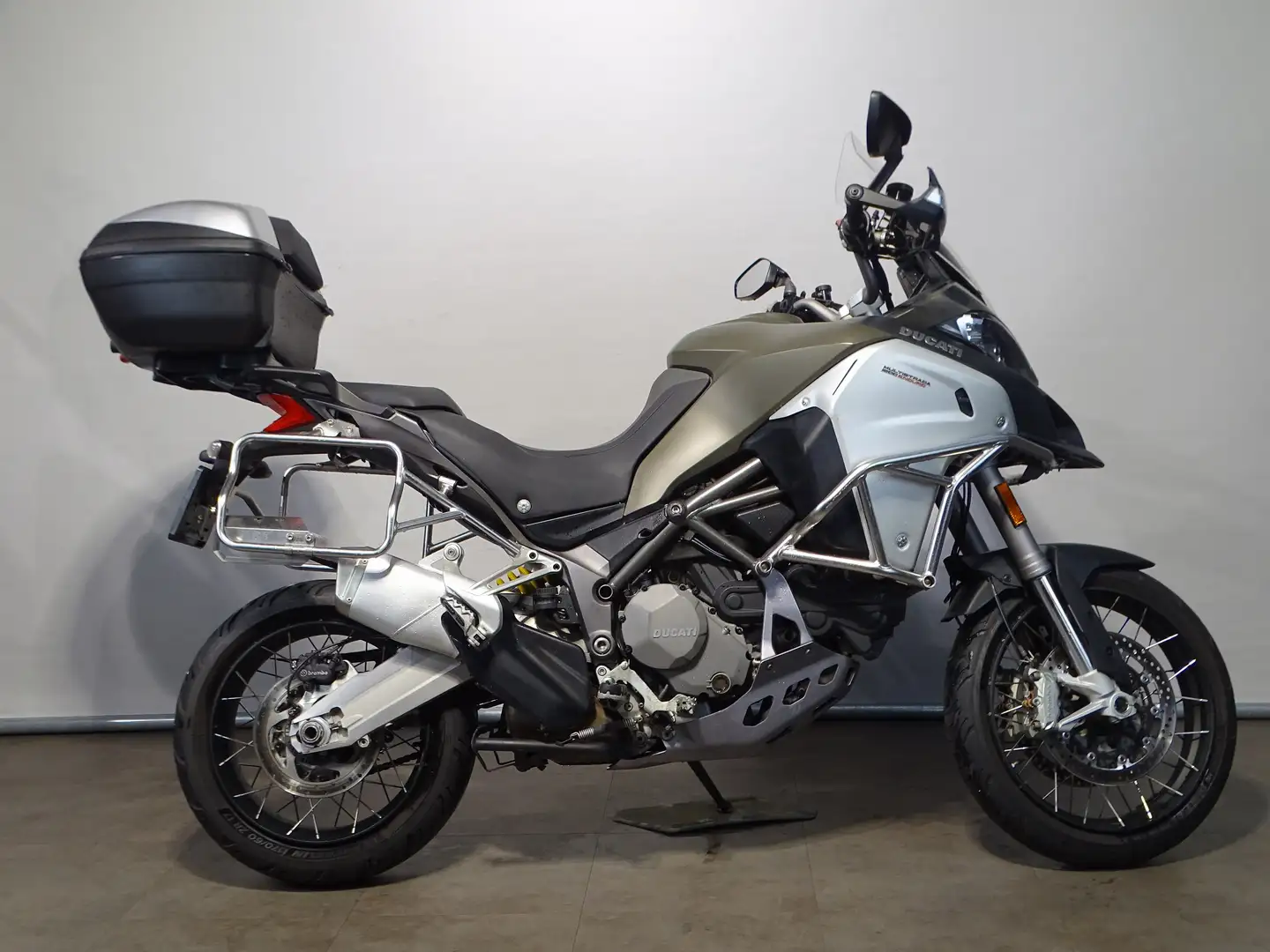 Ducati Multistrada 1200 ENDURO Negru - 1