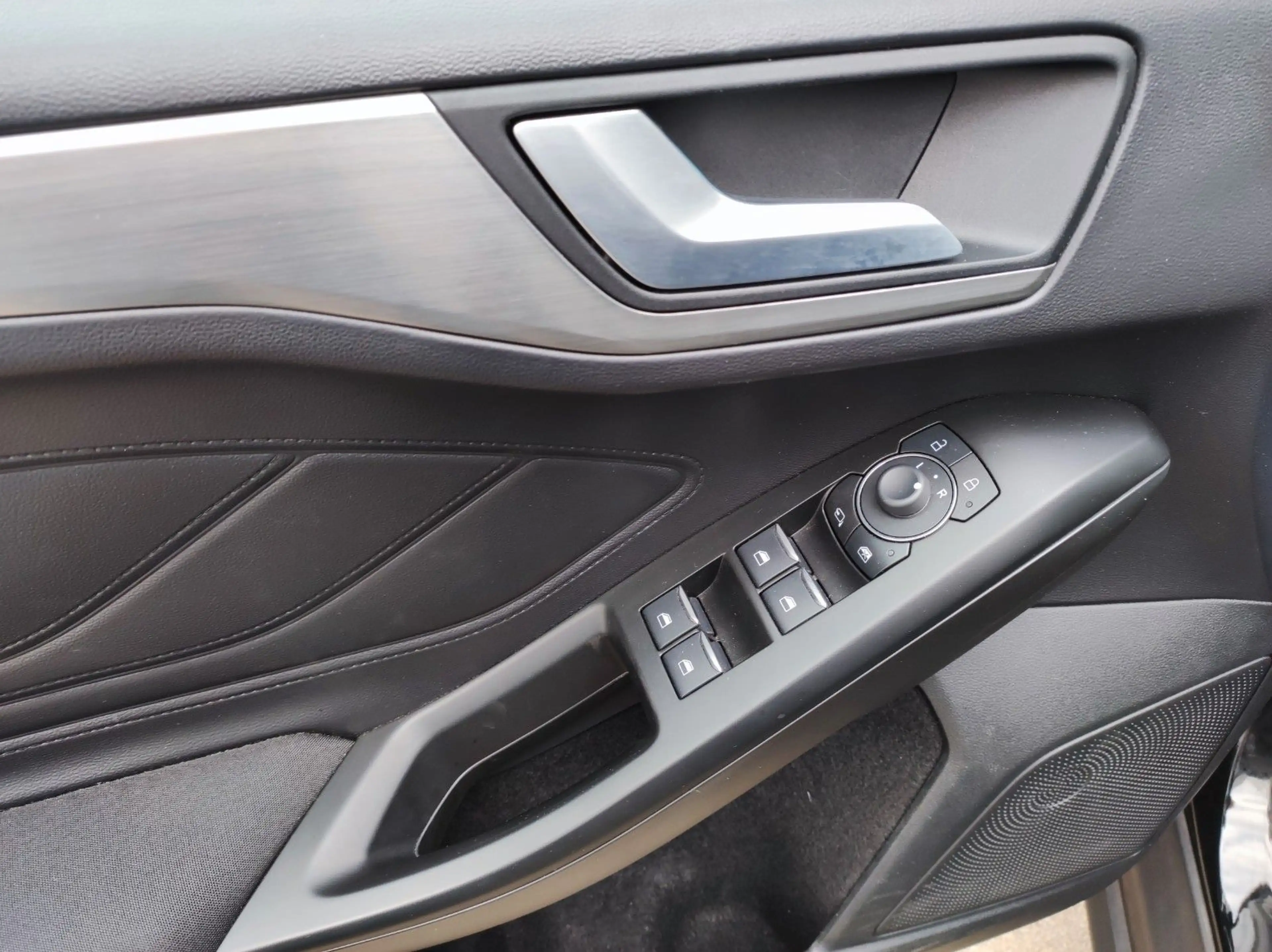 Ford Focus Turnier Titanium X,Matrix.ACC.AHK.Navi.FSH — photo 14