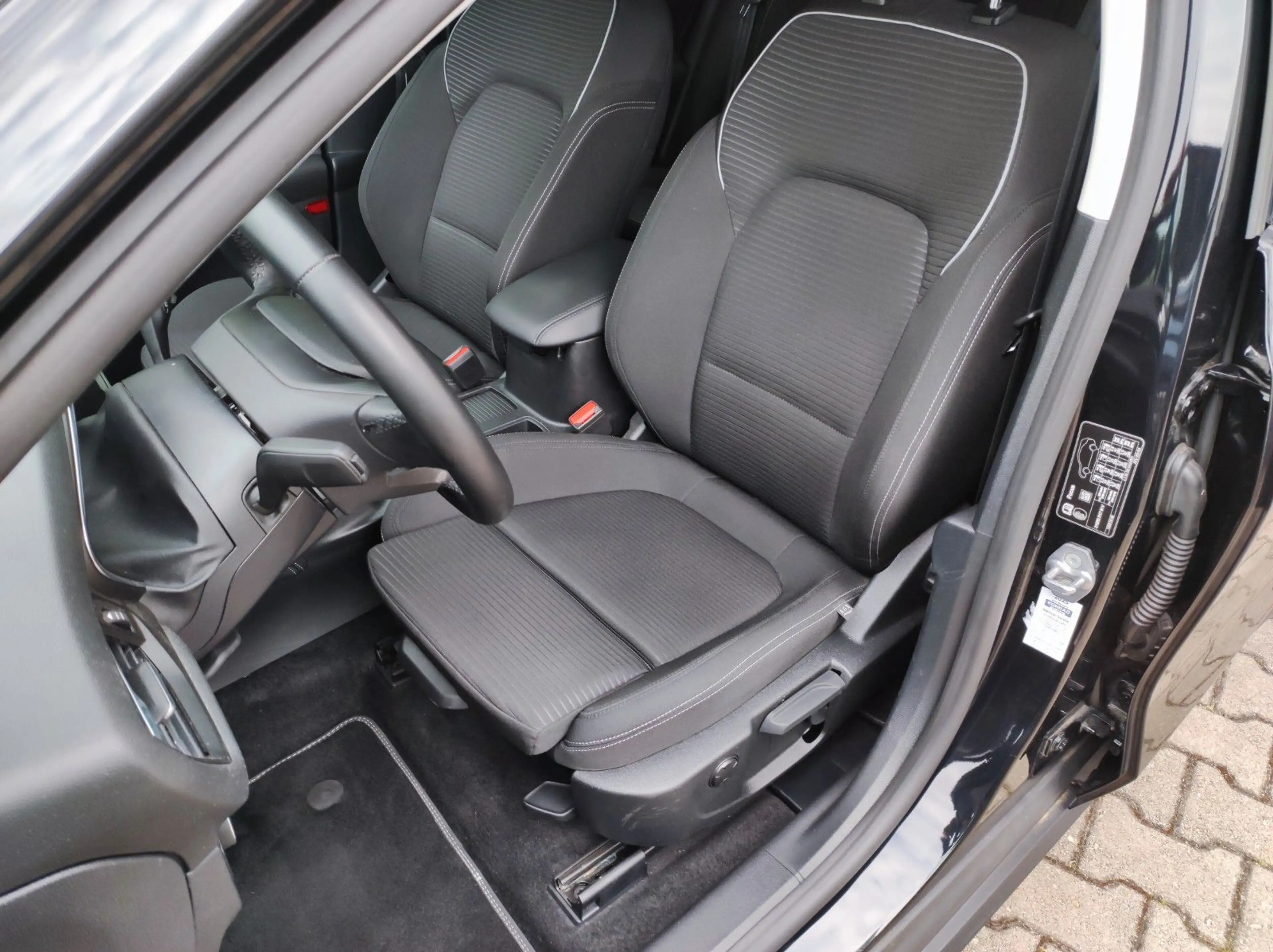 Ford Focus Turnier Titanium X,Matrix.ACC.AHK.Navi.FSH — photo 9